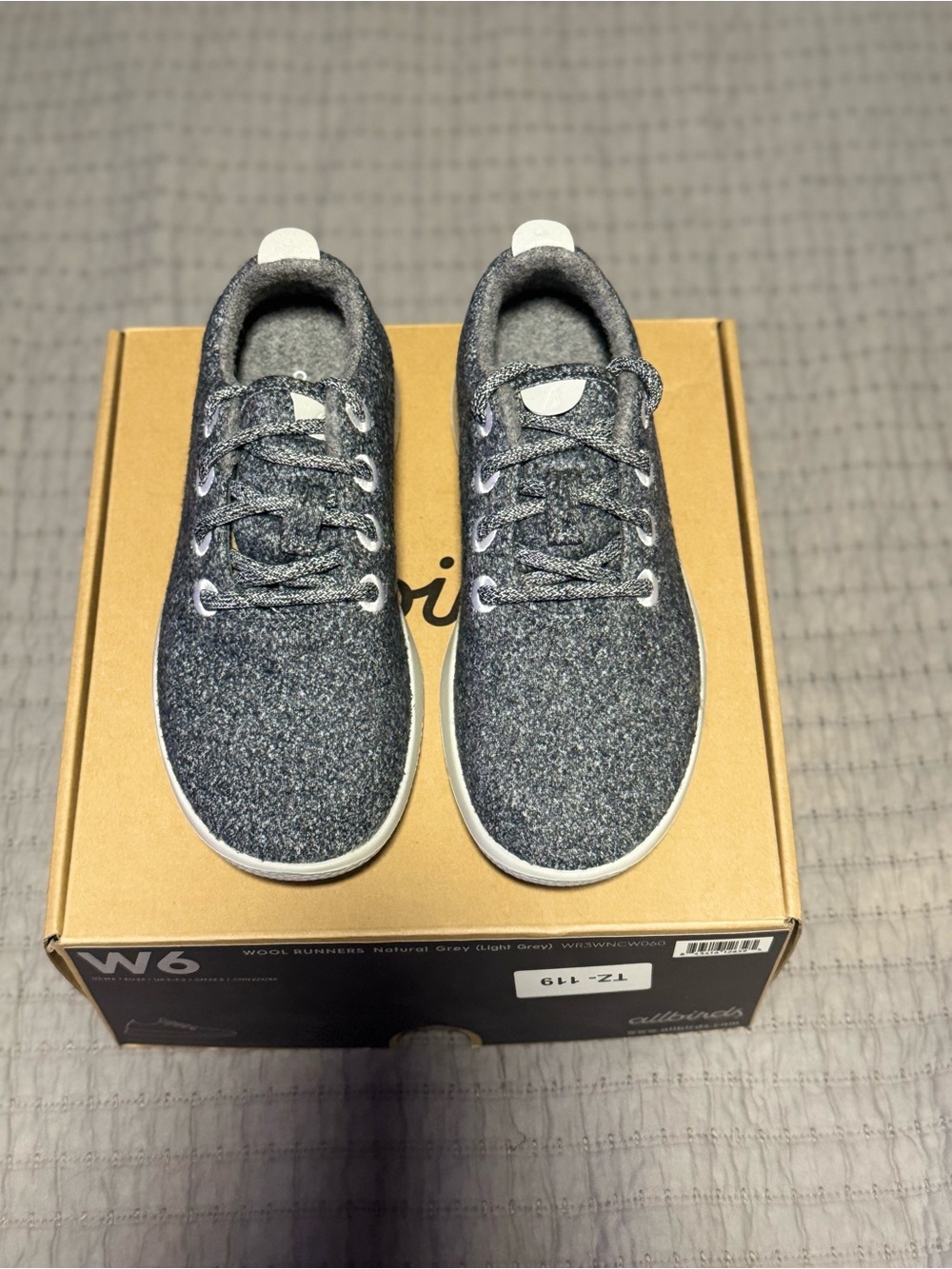 Allbirds Wool Runners, Natural Grey, Women's 6, New in Box - Picture 5 of 7